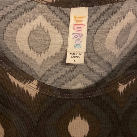 Lularoe Top Womens Small - Picture 2 of 4